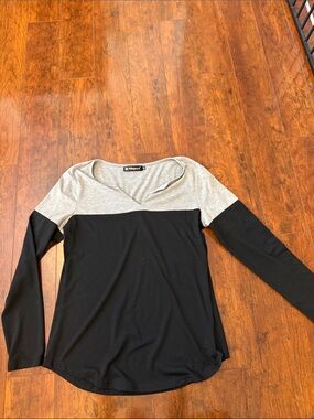 Allegra K Black and Light Gray V-Neck Colorblock Long Sleeve Top